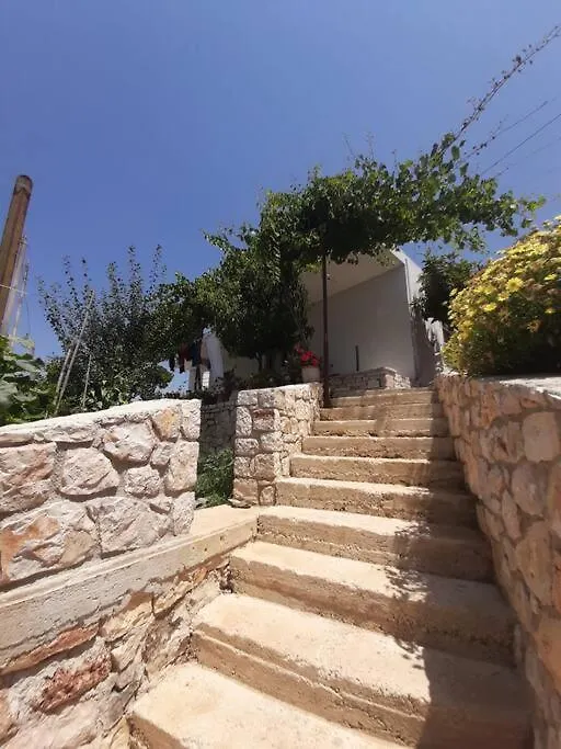 Emilio Apartments Ksamil 0*,  Albania