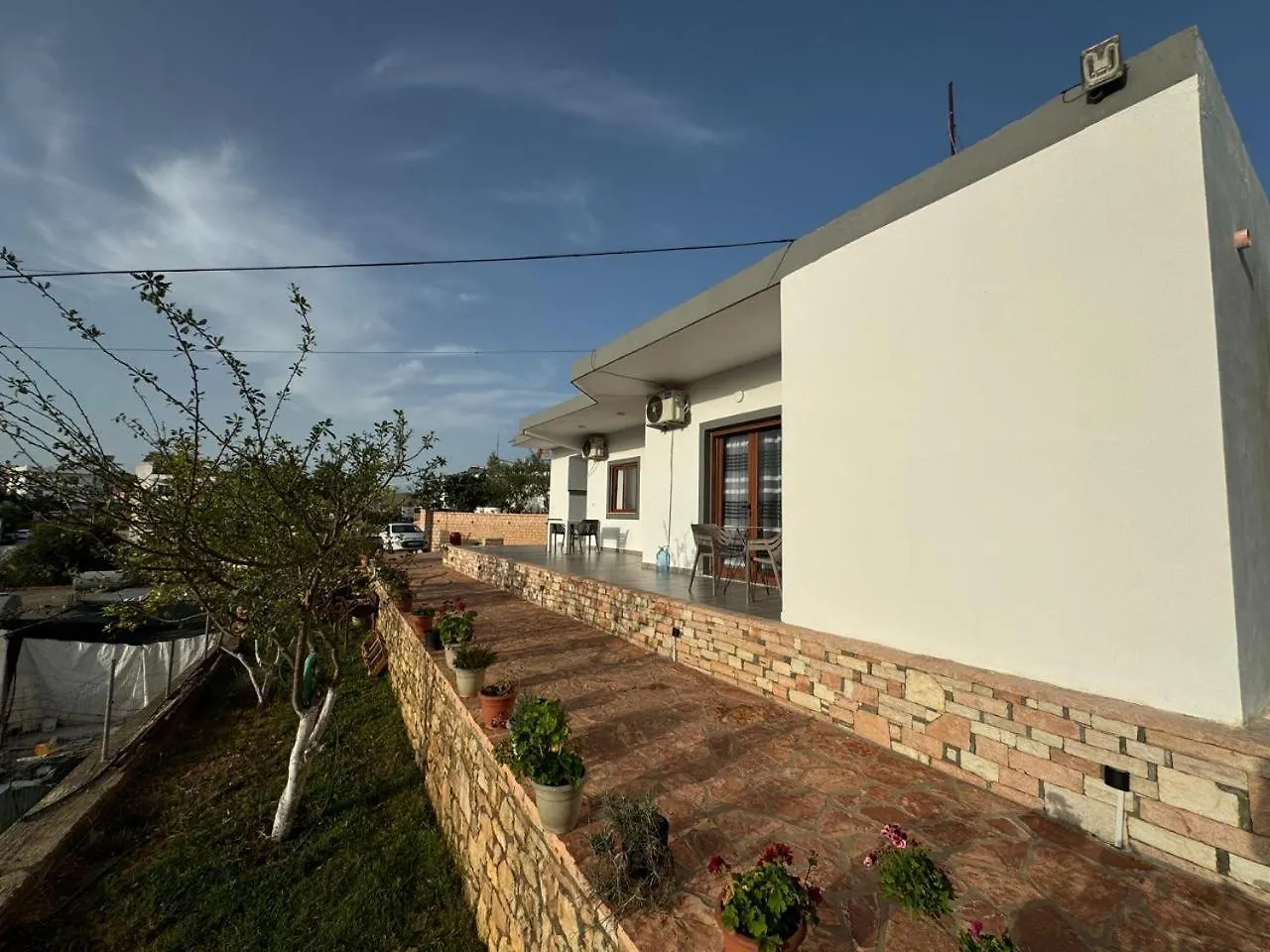 Emilio Apartments Ksamil