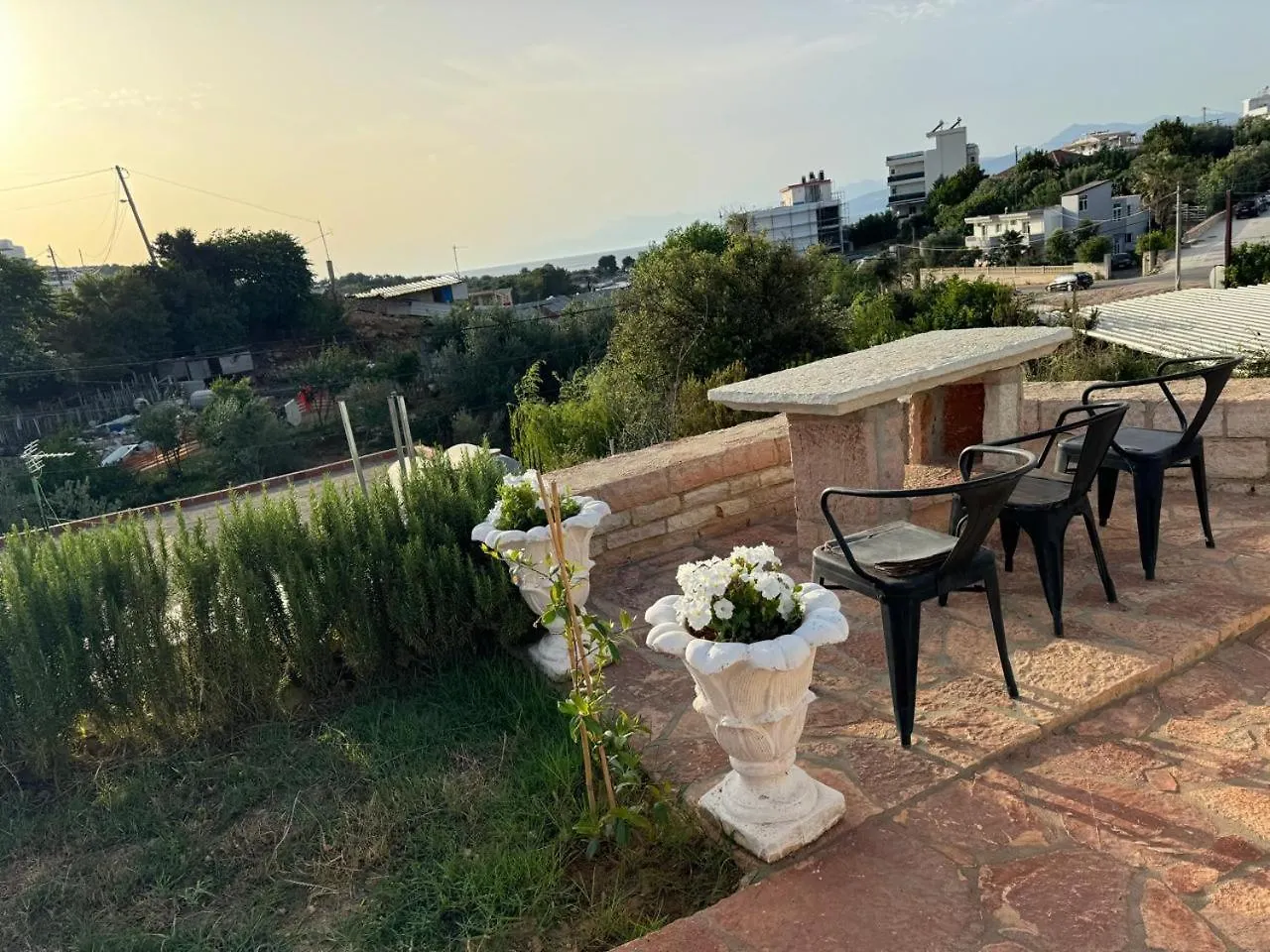 Emilio Apartments Ksamil